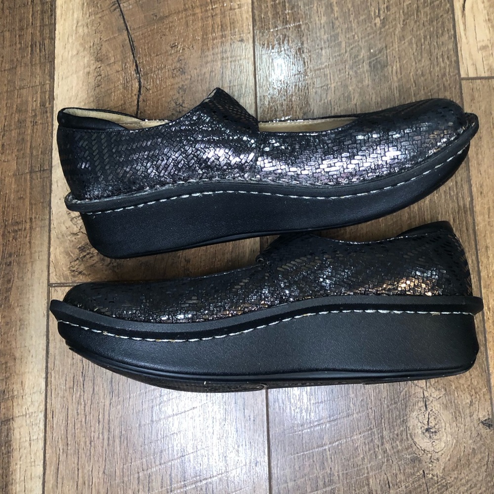 Alegria Metallic Snake Print Platform Mary Jane Size 37 US 6.5 - Picture 3 of 9